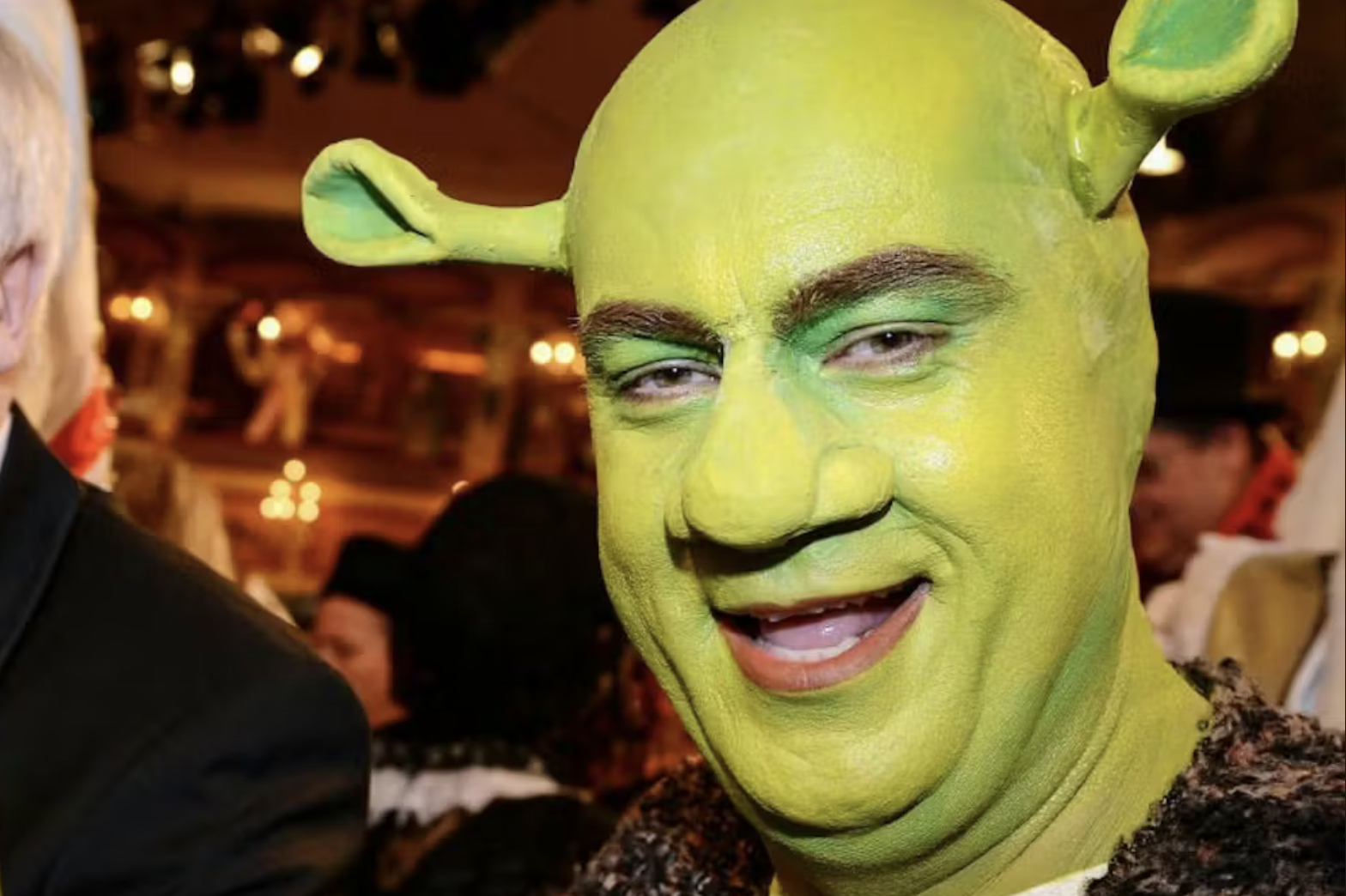 Markus Soeder zu Fasching 2014 im Shrek-Kostuem.