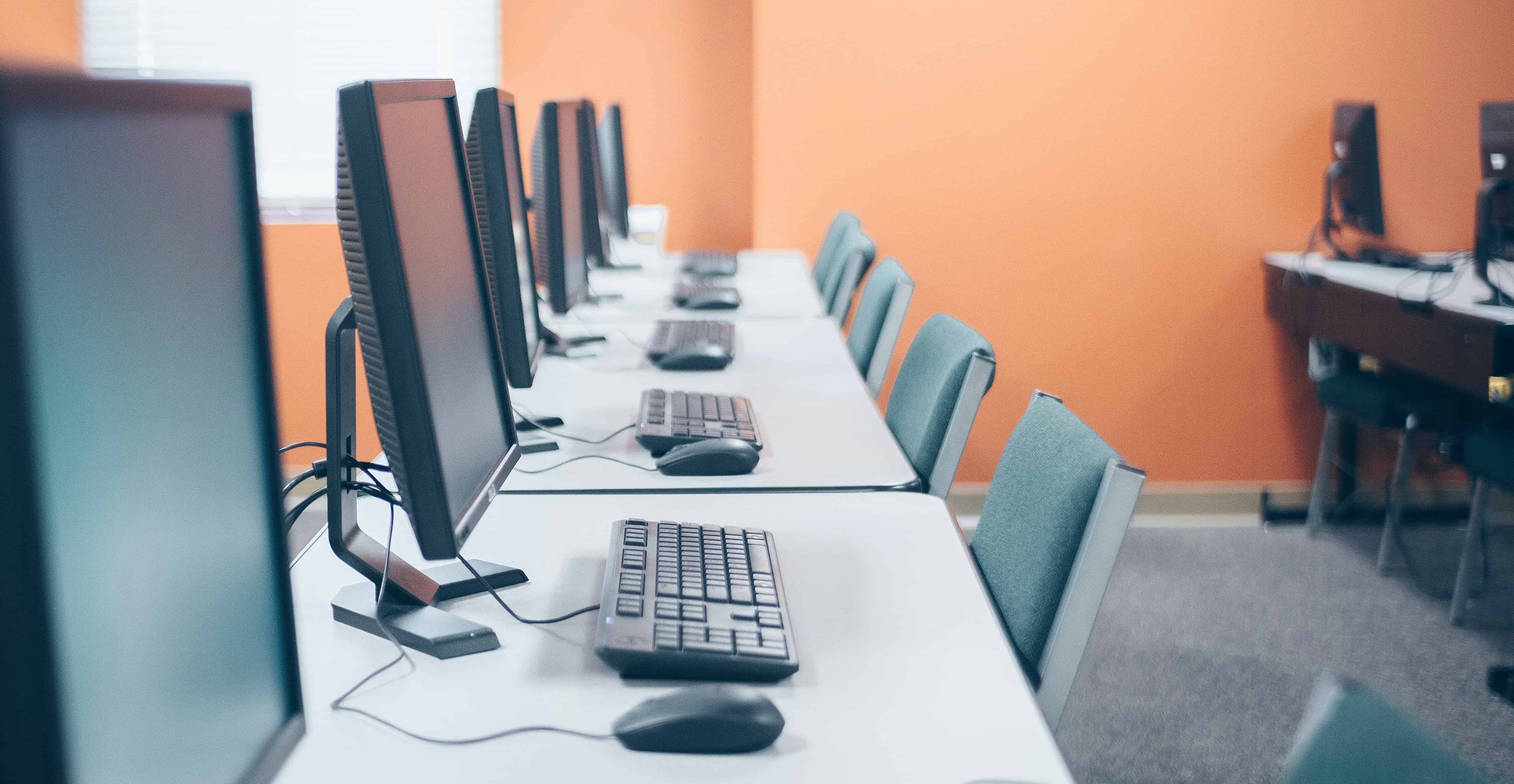 Computer-Arbeitsplätze