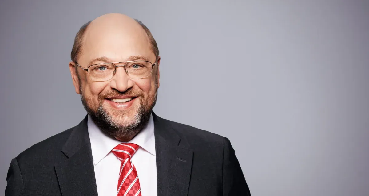 Artikelbild: Eltern, die in ihrer Freizeit Klassenräume sanieren sollen, interessieren sich nicht für die Feinheiten des Föderalismus