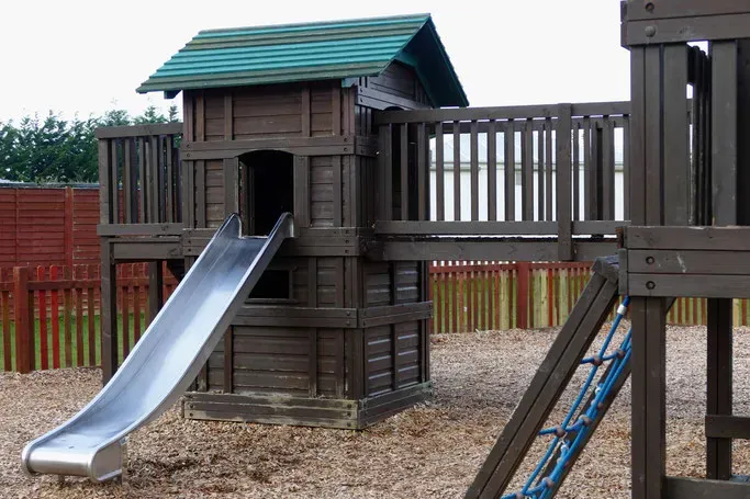 Artikelbild: Jetzt sind erstmal die Kitas und Schulen dran