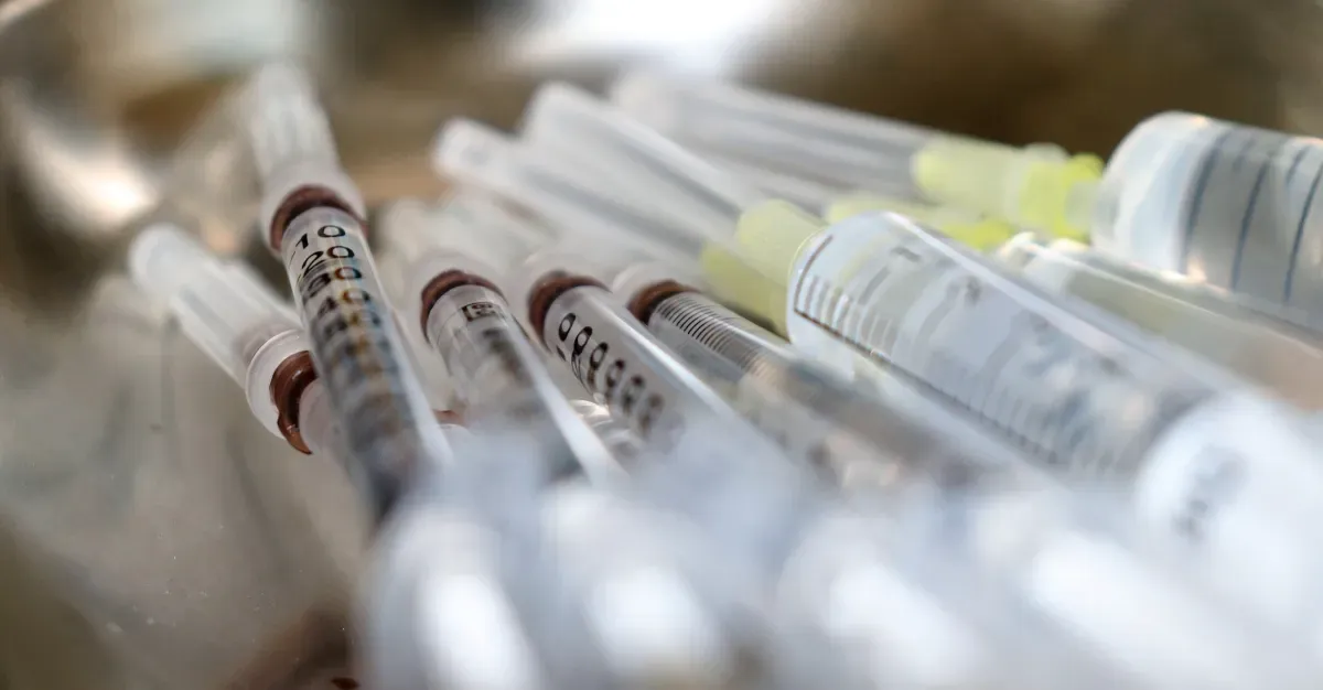 Artikelbild: Gute Impfstoffe, schlechte Kommunikation