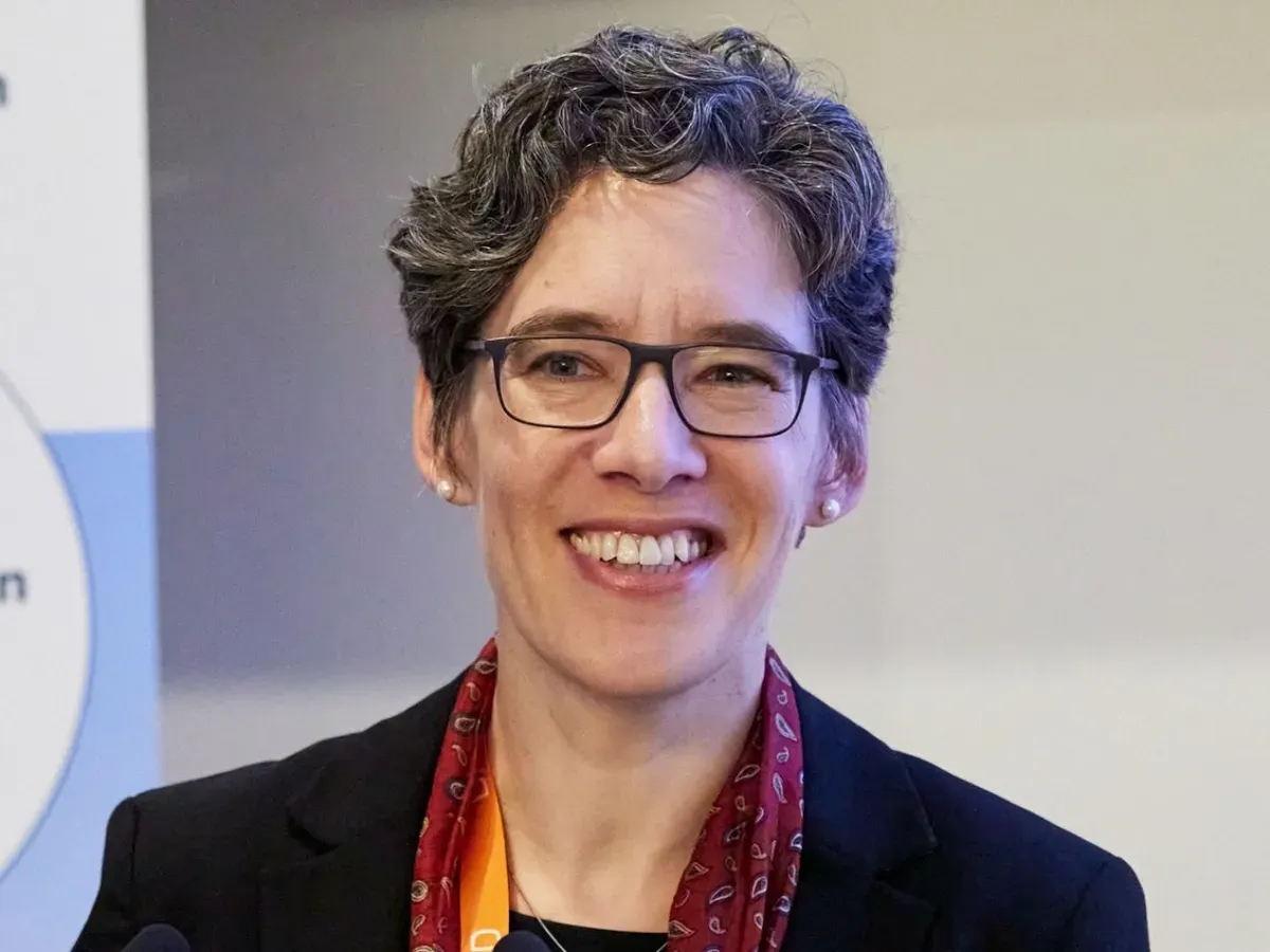 Artikelbild: Nur so viele Studierende auf den Campus, wie Platz im Bunker ist