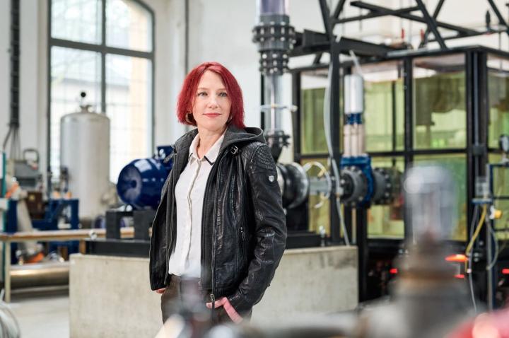 Portraitfoto Geraldine Rauch.