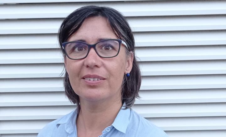 Portraitfoto von Alena Froede.