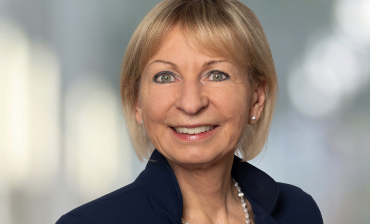 Portraitfoto Gabriele Weigand.