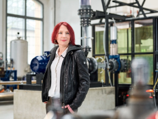 Portraitfoto Geraldine Rauch.