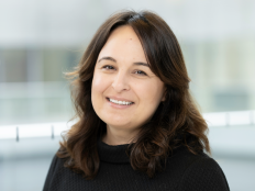 Portraitfoto Ayse Asar.