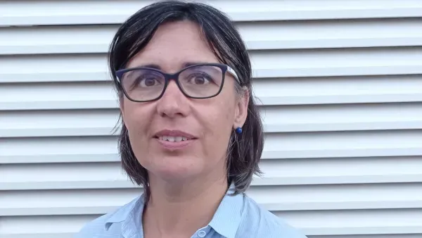 Portraitfoto von Alena Froede.