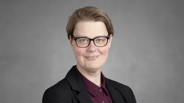 Portraitfoto Nicole Muennich.