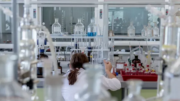 Fragt doch mal bei denen nach, die die meiste Arbeit machen!