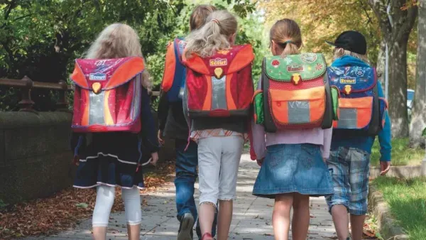 Wo die armen Kinder zur Schule gehen