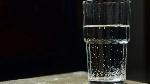 Etwas weniger weniger Geld