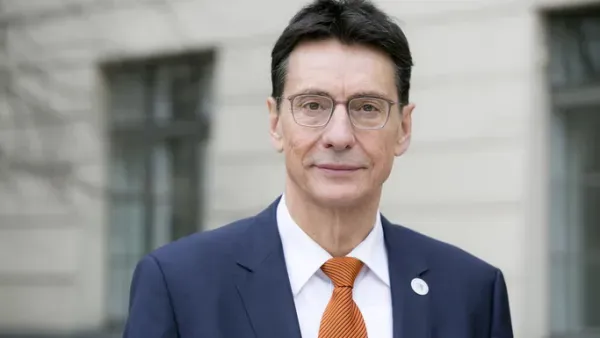 Artikelbild: HU-Vizepräsident Kronthaler tritt zurück