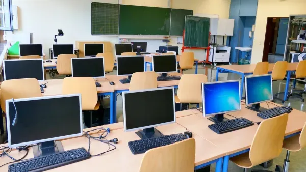 Wissenschaftliche Kommission fordert Informatik als bundesweites Pflichtfach